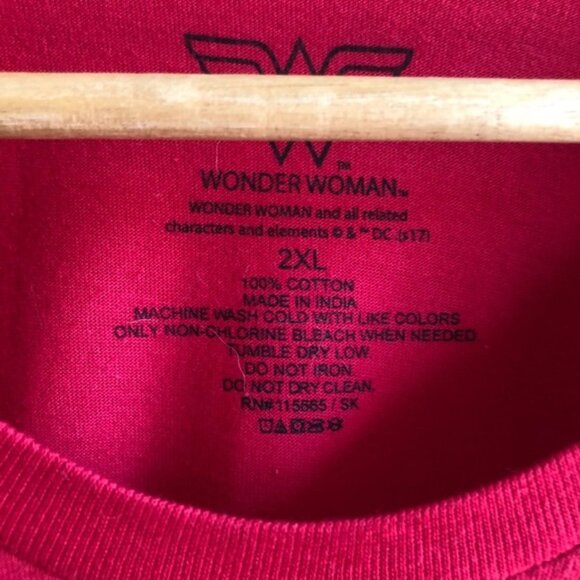 DC Comics Wonder Woman Retro Girls T-Shirt 2X Red - Picture 6 of 8